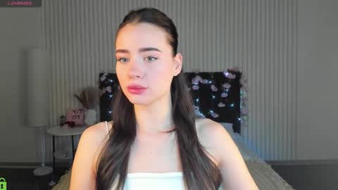Snapshot of ameli_povilainn chatting on 22, 12, 2025 Ameli online show from 22, 12, 2025