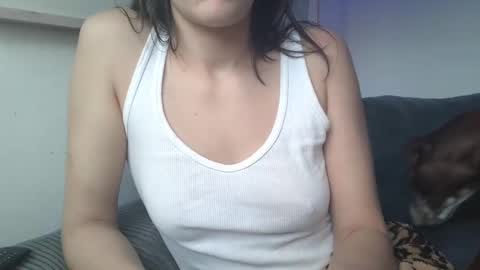 Amelia 3 3 3 online show from 9, 1, 2025