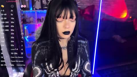 Amelia Aley  online show from 13, 2, 2026