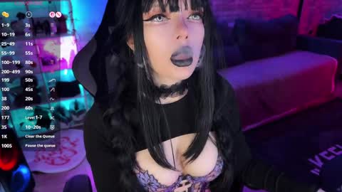 Amelia Aley  online show from 13, 4, 2026