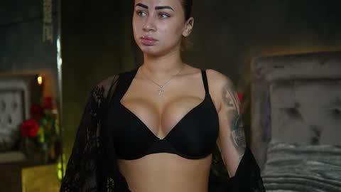  Amelia  online show from 18, 11, 2025