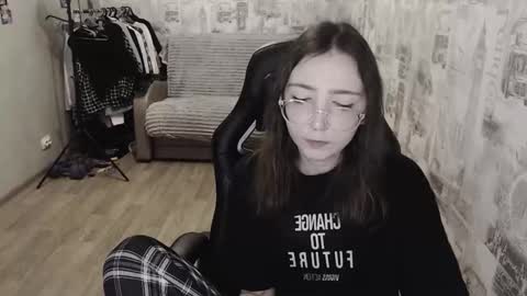 Snapshot of ameliakamishiro chatting on 13, 12, 2024 Amelia online show from 13, 12, 2024