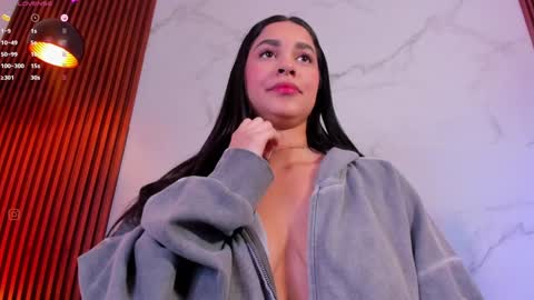 Snapshot of amelie_leigh chatting on 18, 12, 2024 Alejandra online show from 18, 12, 2024