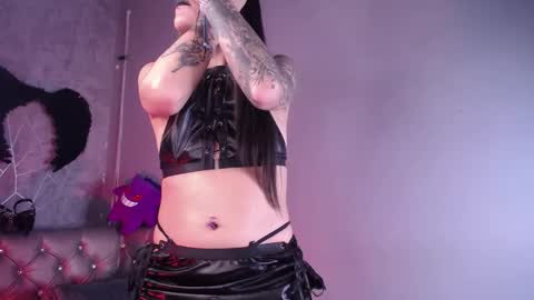 AMELIEROUS .. see you tomorrow  kisses online show from 14, 11, 2025