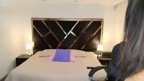 Snapshot of ameliie_saenz chatting on 13, 2, 2026 Ameli online show from 13, 2, 2026