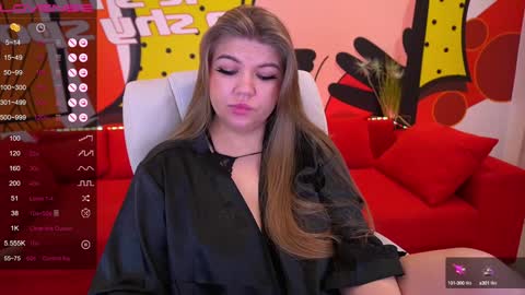 Snapshot of amellywhite chatting on 5, 1, 2025 Alina online show from 5, 1, 2025