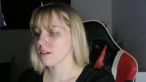 Snapshot of amethystmoon18 chatting on 23, 2, 2026 amethystmoon18 online show from 23, 2, 2026