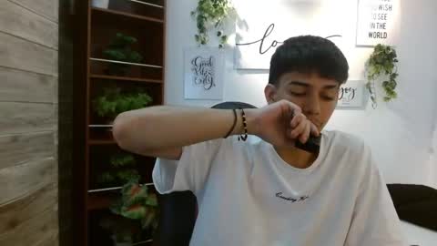 amethystshadow online show from 22, 4, 2026