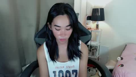 Snapshot of ami_lewis chatting on 19, 10, 2025 JOANNA online show from 19, 10, 2025