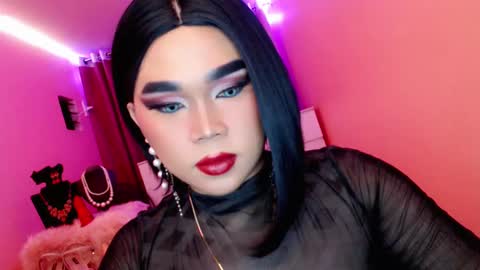 Snapshot of amiadoll chatting on 24, 2, 2025 Queen Mireska online show from 24, 2, 2025