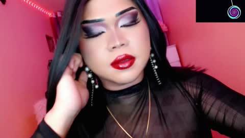 Snapshot of amiadoll chatting on 26, 11, 2025 Queen Mireska online show from 26, 11, 2025