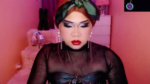 Snapshot of amiadoll chatting on 10, 1, 2026 Queen Mireska online show from 10, 1, 2026