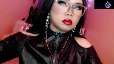 Snapshot of amiadoll chatting on 25, 2, 2026 Queen Mireska online show from 25, 2, 2026