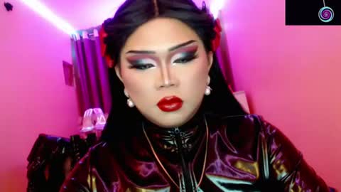 Snapshot of amiadoll chatting on 22, 6, 2026 Queen Mireska online show from 22, 6, 2026