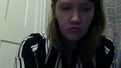 Snapshot of amileadivinestar0987 chatting on 19, 12, 2024 amileadivinestar0987 online show from 19, 12, 2024