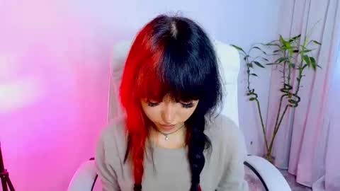 Snapshot of amiraaa__ chatting on 8, 2, 2026 online show from 8, 2, 2026