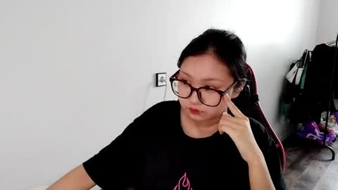 Kathrynenijou online show from 2, 6, 2026