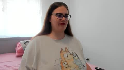Amira Vyxen online show from 15, 5, 2026