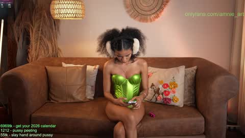 Snapshot of amnie_ chatting on 21, 11, 2025 RETURN 30TH 100 explicit on online show from 21, 11, 2025