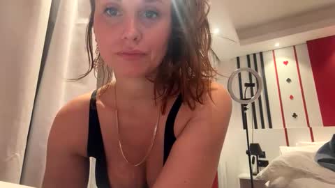 amolika online show from 4, 2, 2026