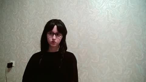 Amomira honeyx online show from 13, 12, 2025