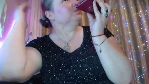 amorelara online show from 4, 7, 2026
