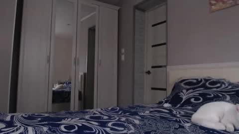 Snapshot of amoremeoww chatting on 18, 11, 2025 miss unforgettable online show from 18, 11, 2025