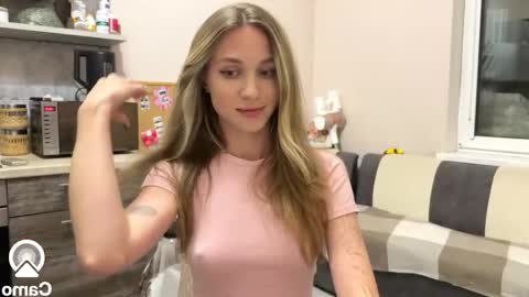 Snapshot of amy_chill chatting on 2, 10, 2025 Amy Chill online show from 2, 10, 2025