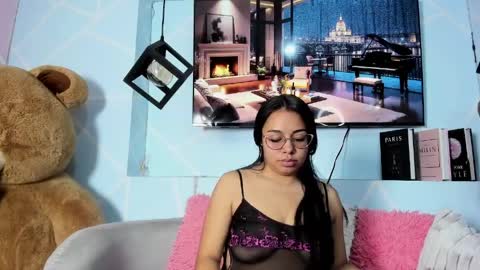 Emy Noa  online show from 31, 3, 2026