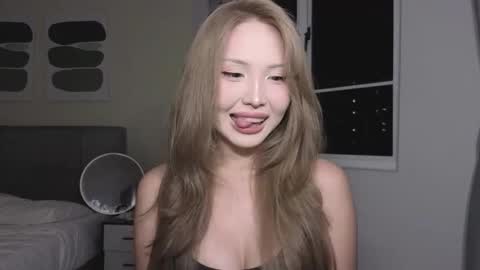 girl next door named Amy online show from 25, 11, 2025