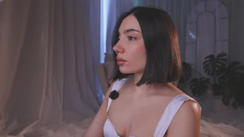 Amy Armstrong online show from 4, 4, 2026