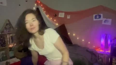 Snapshot of amydreamgirl chatting on 7, 1, 2025 amydreamgirl online show from 7, 1, 2025