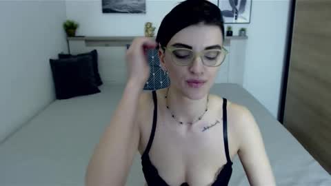 Snapshot of amylexy chatting on 23, 1, 2025 Hi there guys  My pleasure in your hands  pvt is open online show from 23, 1, 2025