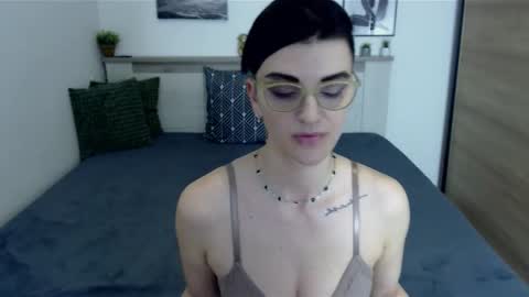 Snapshot of amylexy chatting on 28, 2, 2025 Hi there guys  My pleasure in your hands  pvt is open online show from 28, 2, 2025