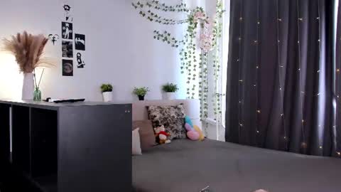 Amy online show from 11, 7, 2026