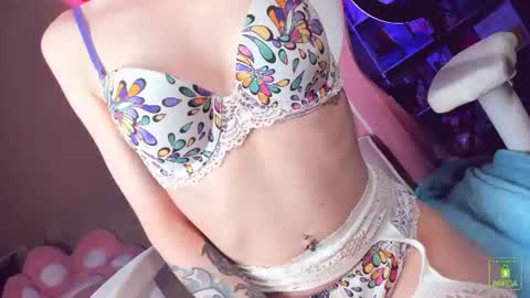 Amy Rose online show from 8, 7, 2026