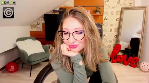 Snapshot of amyrossie chatting on 20, 2, 2025 AmyRossie online show from 20, 2, 2025