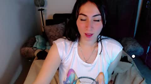 Im Amy IM NOT LOOKING FOR A PARTNER OR DATING online show from 1, 3, 2025