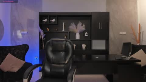 AMY WALKER online show from 10, 3, 2025