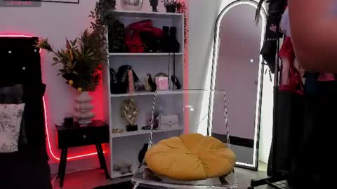 AmyDiamond online show from 10, 6, 2026