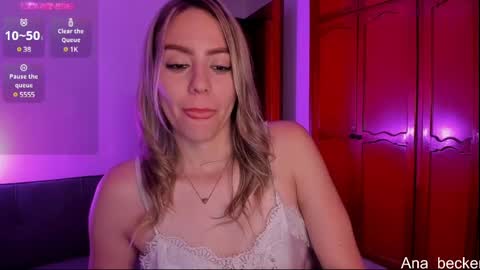 Snapshot of ana_becker1 chatting on 4, 2, 2025 Ana online show from 4, 2, 2025