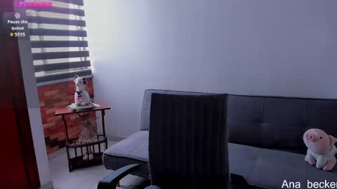 Snapshot of ana_becker1 chatting on 10, 9, 2025 Ana online show from 10, 9, 2025