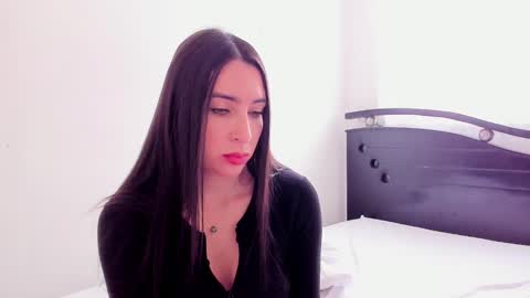 Snapshot of ana_castilo chatting on 11, 1, 2025 Ana  IG an castillo 1 online show from 11, 1, 2025