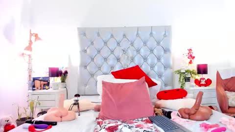 Snapshot of anaa_bellaa chatting on 8, 3, 2025 anaa_bellaa online show from 8, 3, 2025