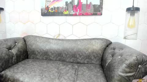 Snapshot of anaa_fuentes chatting on 5, 1, 2025 ANNA FUENTES online show from 5, 1, 2025