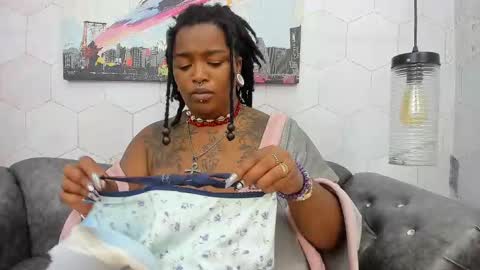 Snapshot of anaa_fuentes chatting on 6, 3, 2025 ANNA FUENTES online show from 6, 3, 2025