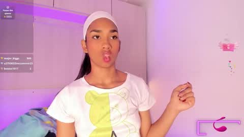 Snapshot of anaacollins_ chatting on 26, 11, 2025 anaacollins_ online show from 26, 11, 2025