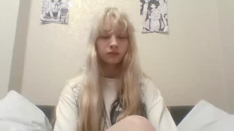 Snapshot of anabelbrando chatting on 3, 7, 2026 Malvina online show from 3, 7, 2026