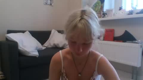 Snapshot of anabelbrando chatting on 28, 7, 2026 Malvina online show from 28, 7, 2026