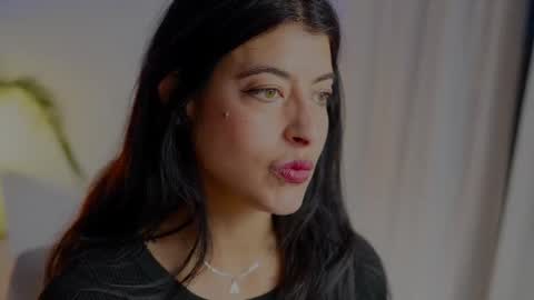 anabelcurvy online show from 5, 1, 2026